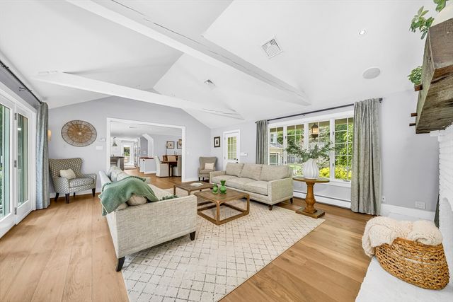 539 Pearl St, Reading, MA 01867