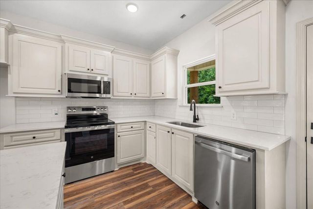 18 Golden Oak, Hattiesburg, MS 39402