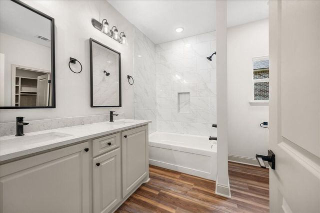 18 Golden Oak, Hattiesburg, MS 39402