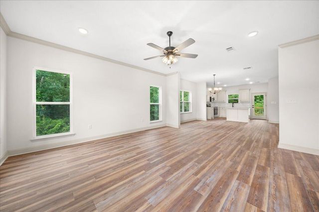 18 Golden Oak, Hattiesburg, MS 39402