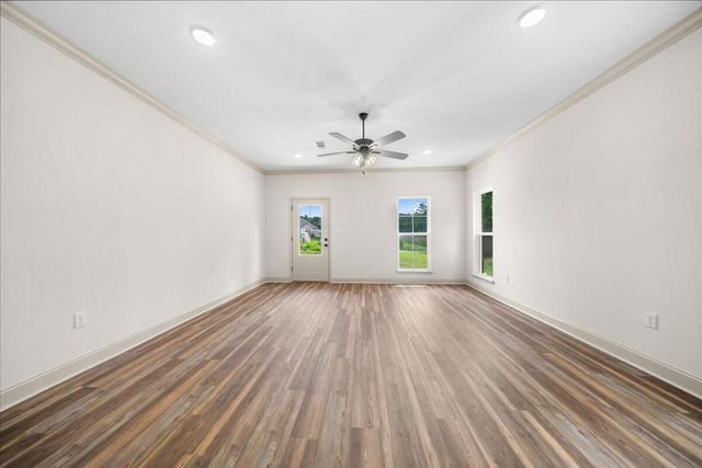 18 Golden Oak, Hattiesburg, MS 39402