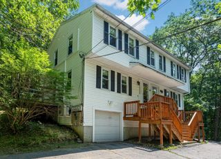 54 Noyes Rd # B, Londonderry, NH 03053