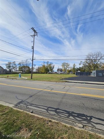 1044 Cooper Street, Jackson, MI 49202