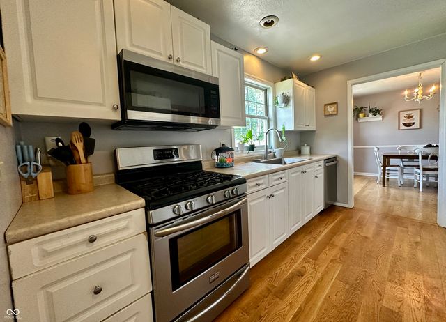 1160 E Jackson Street, Martinsville, IN 46151