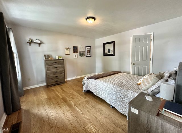 1160 E Jackson Street, Martinsville, IN 46151