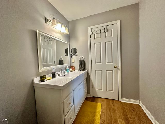 1160 E Jackson Street, Martinsville, IN 46151