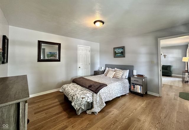 1160 E Jackson Street, Martinsville, IN 46151