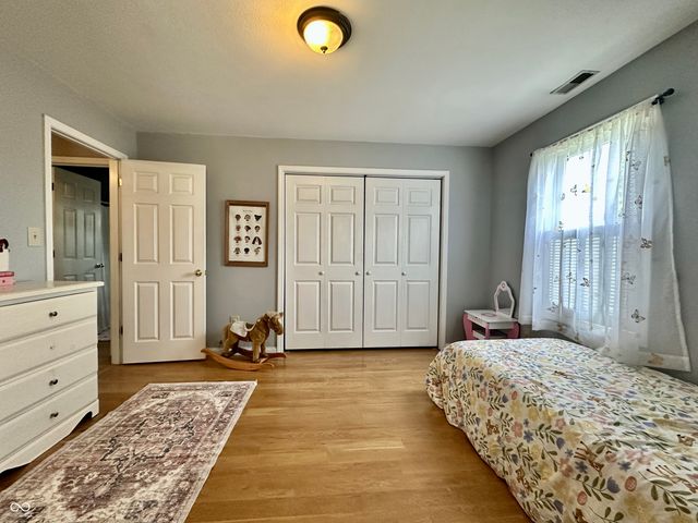 1160 E Jackson Street, Martinsville, IN 46151