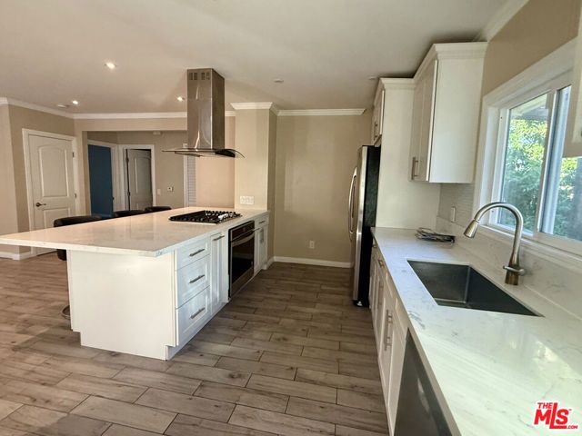 41 Grace Terrace, Pasadena, CA 91105