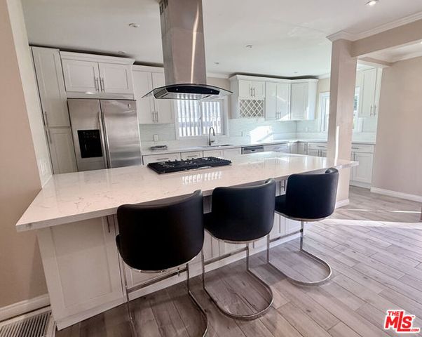 41 Grace Terrace, Pasadena, CA 91105