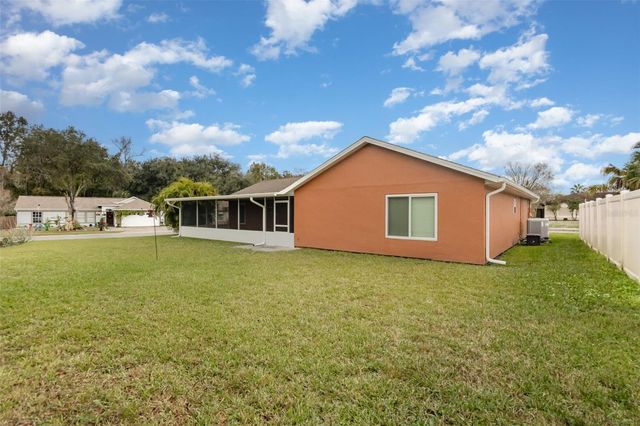 808 OLD BARN ROAD, Orlando, FL 32825