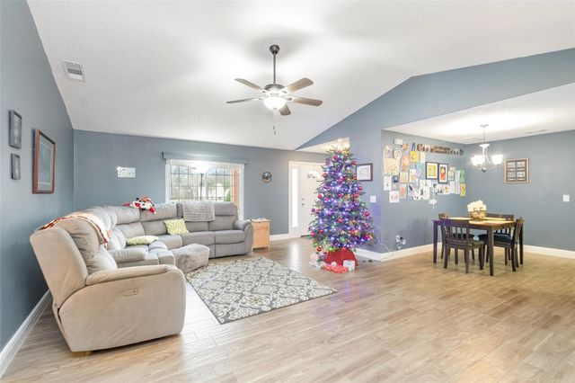 808 OLD BARN ROAD, Orlando, FL 32825