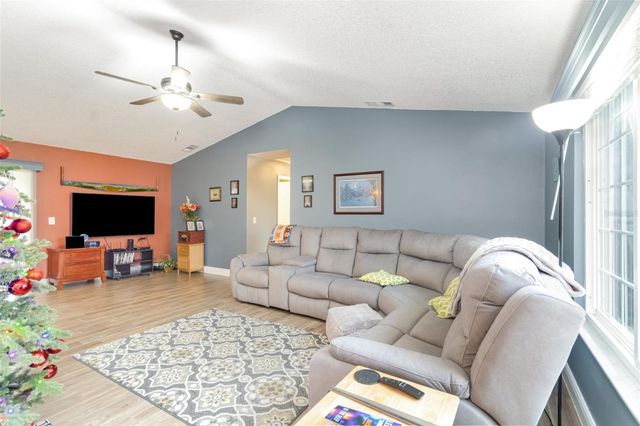 808 OLD BARN ROAD, Orlando, FL 32825