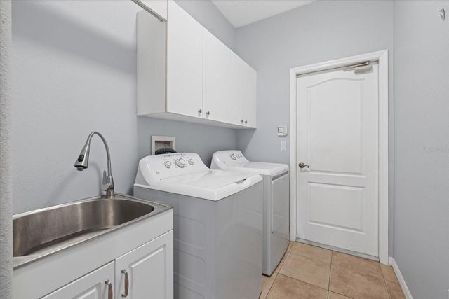 4046 GREEN TREE AVENUE, Sarasota, FL 34233