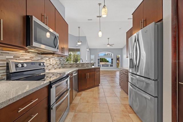 4046 GREEN TREE AVENUE, Sarasota, FL 34233