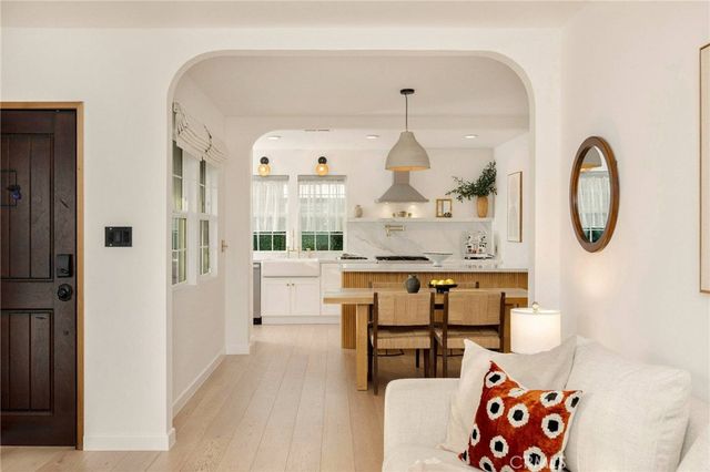 800 N N Formosa, Los Angeles, CA 90046