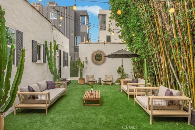 800 N N Formosa, Los Angeles, CA 90046