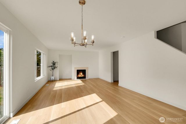 24241 SE 10th Place, Sammamish, WA 98075