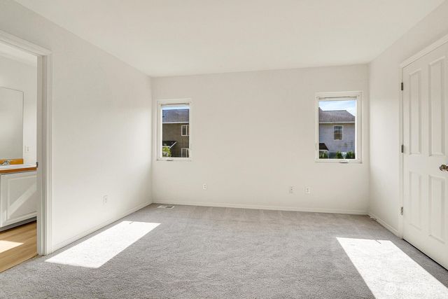 24241 SE 10th Place, Sammamish, WA 98075