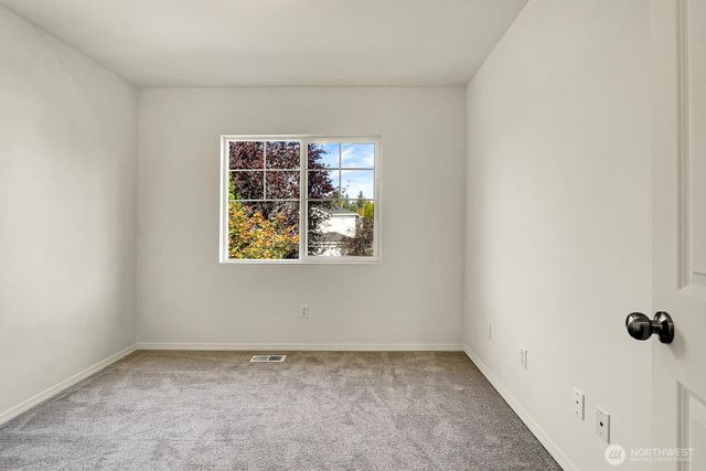 24241 SE 10th Place, Sammamish, WA 98075