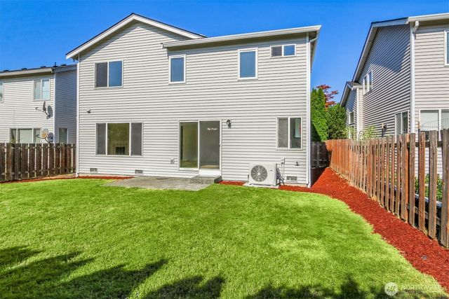 24241 SE 10th Place, Sammamish, WA 98075