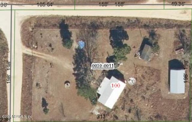 100 MAHOGANY Lane, Interlachen, FL 32148