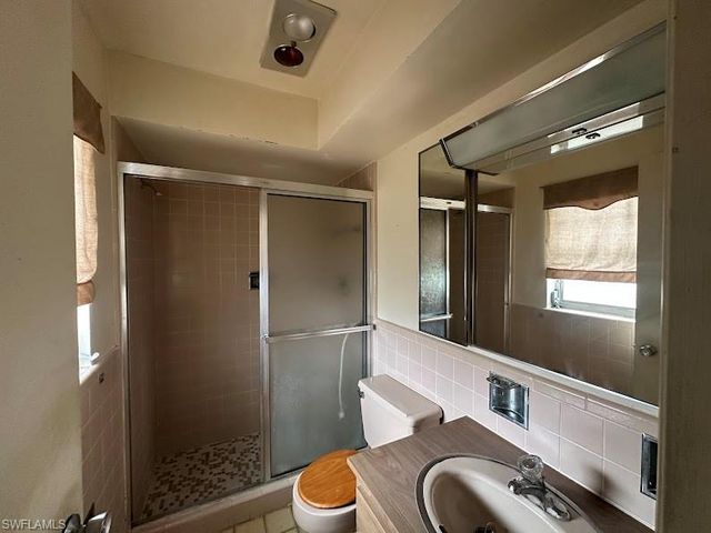 1727 Cornwallis PKWY, Cape Coral, FL 33904