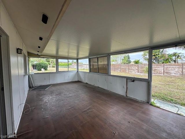 1727 Cornwallis PKWY, Cape Coral, FL 33904