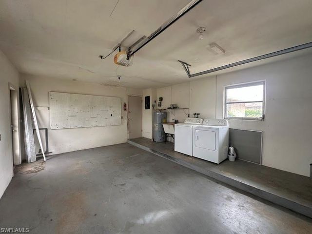 1727 Cornwallis PKWY, Cape Coral, FL 33904