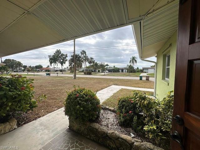 1727 Cornwallis PKWY, Cape Coral, FL 33904