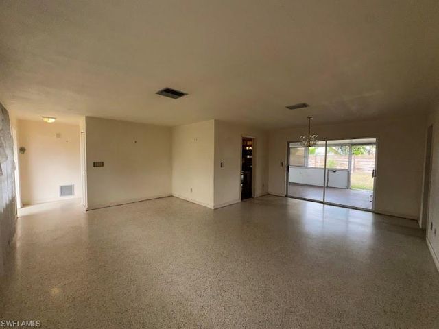 1727 Cornwallis PKWY, Cape Coral, FL 33904