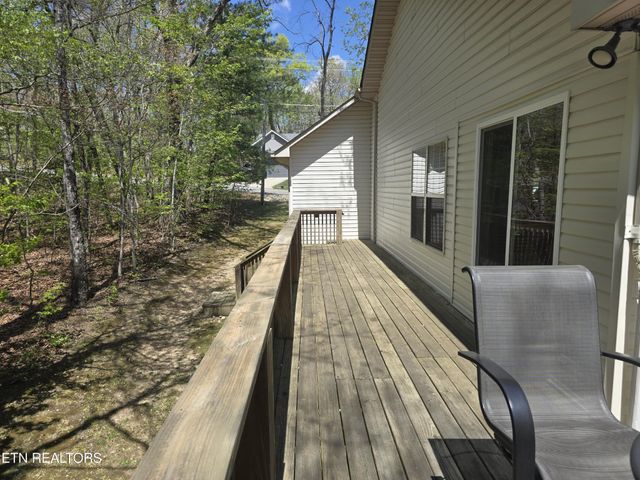 106 Lafayette Point, Crossville, TN 38558