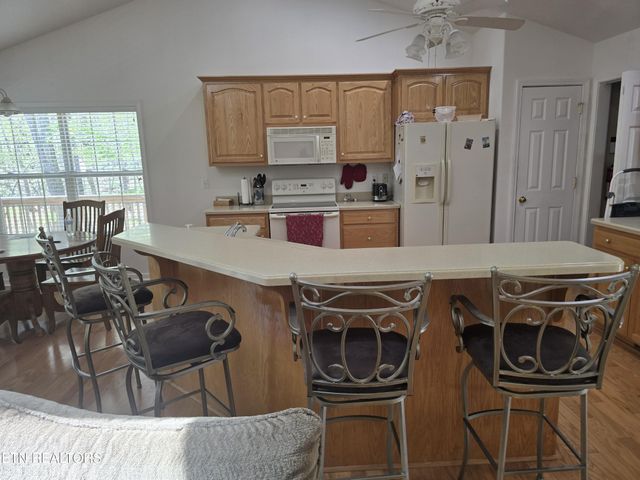 106 Lafayette Point, Crossville, TN 38558