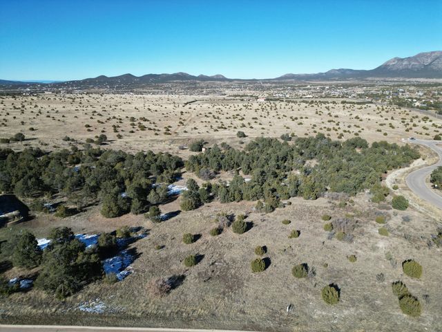 19 Bolivar Loop, Tijeras, NM 87059