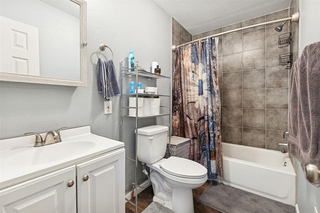 239 Fishermans Trail, Huntsville, TX 77320