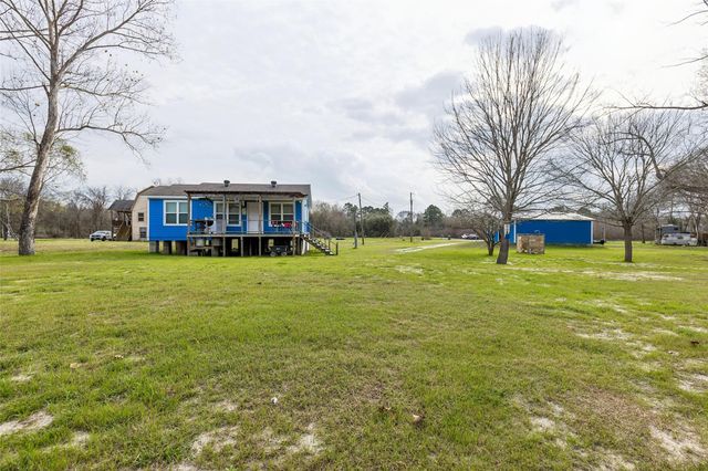 239 Fishermans Trail, Huntsville, TX 77320