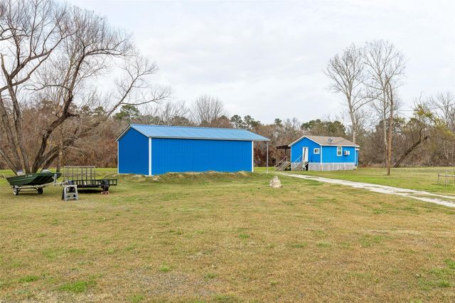 239 Fishermans Trail, Huntsville, TX 77320