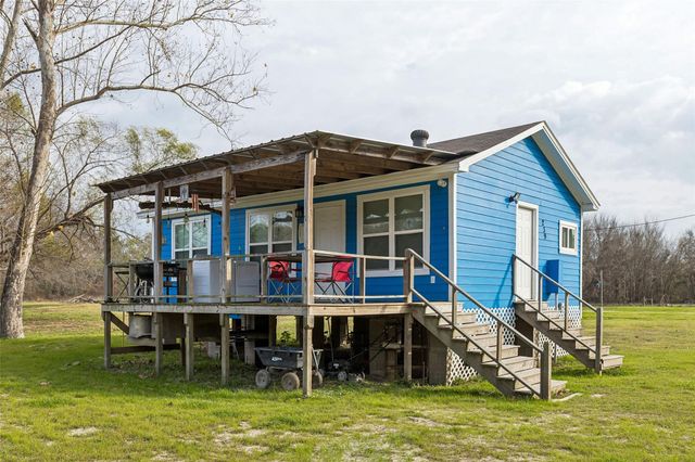 239 Fishermans Trail, Huntsville, TX 77320