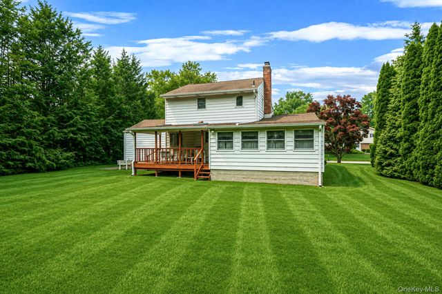 15 Buhl Lane, East Northport, NY 11731
