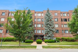110 S Dunton Avenue 2A, Arlington Heights, IL 60005
