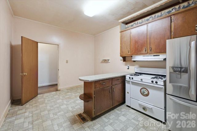 8512 Colgate Circle, Charlotte, NC 28214