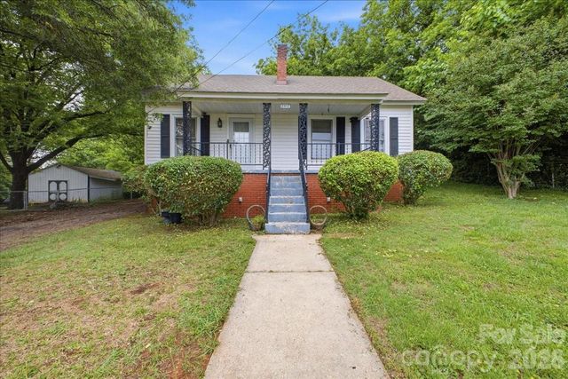 8512 Colgate Circle, Charlotte, NC 28214