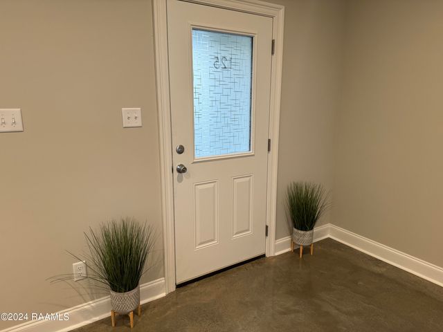 125 Gadwall Drive, Youngsville, LA 70592