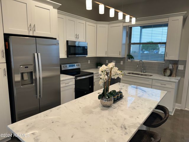 125 Gadwall Drive, Youngsville, LA 70592