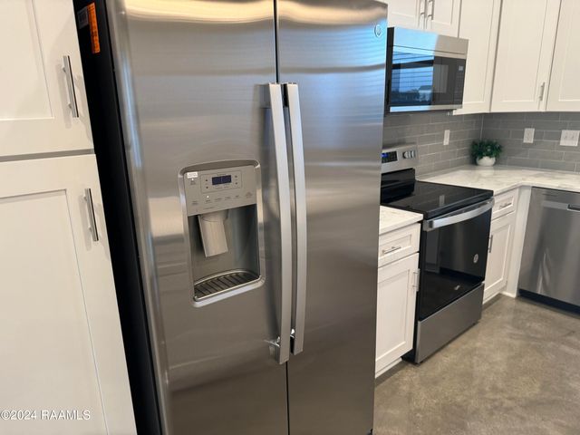 125 Gadwall Drive, Youngsville, LA 70592