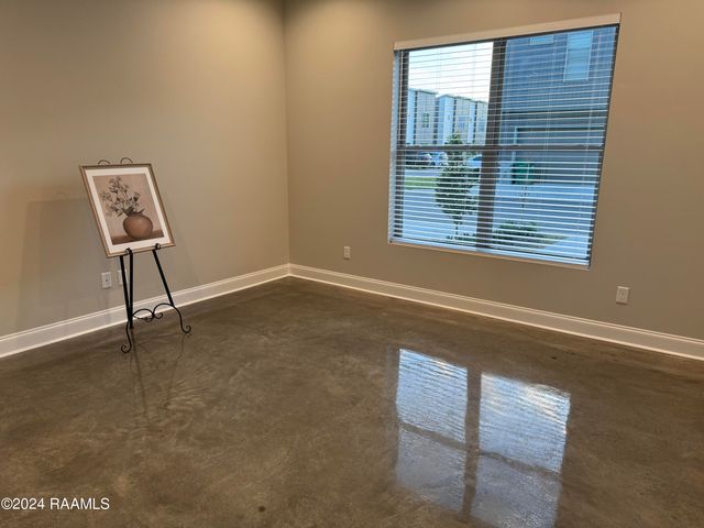 125 Gadwall Drive, Youngsville, LA 70592