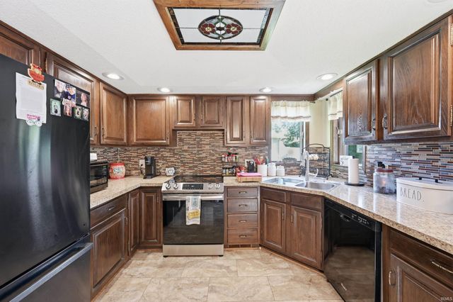 4804 N Camelot Drive, Muncie, IN 47304
