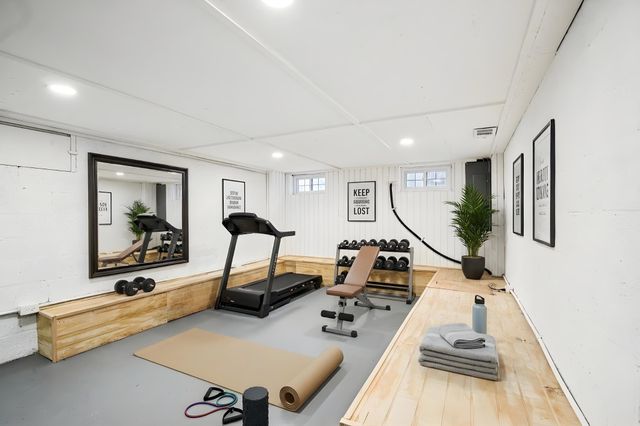 114 Fairview Dr, Mount Pleasant, TN 38474