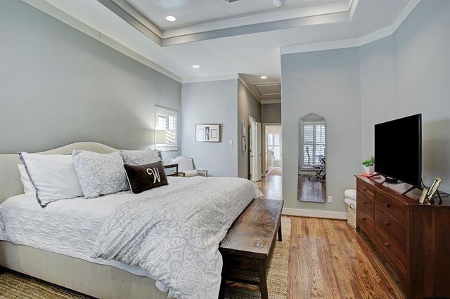 246 Detering Street, Houston, TX 77007