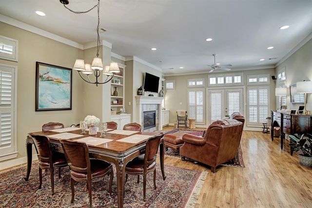 246 Detering Street, Houston, TX 77007